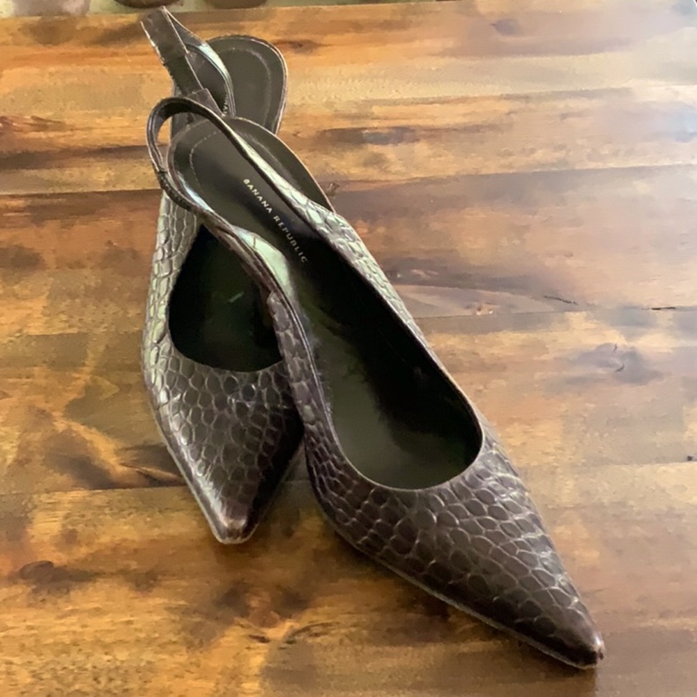 Banana Republic Brown Textured Pointed-Toe Slingback Heels